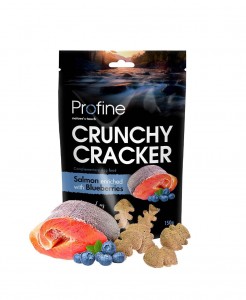 Profine crunchy cracker salmon enriched with blueberries